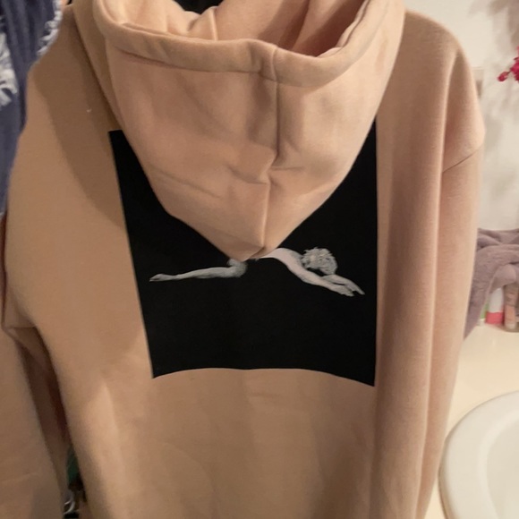 Sold Out NWT Marilyn Monroe Forever 21 Hoodie 😎 - Picture 3 of 8